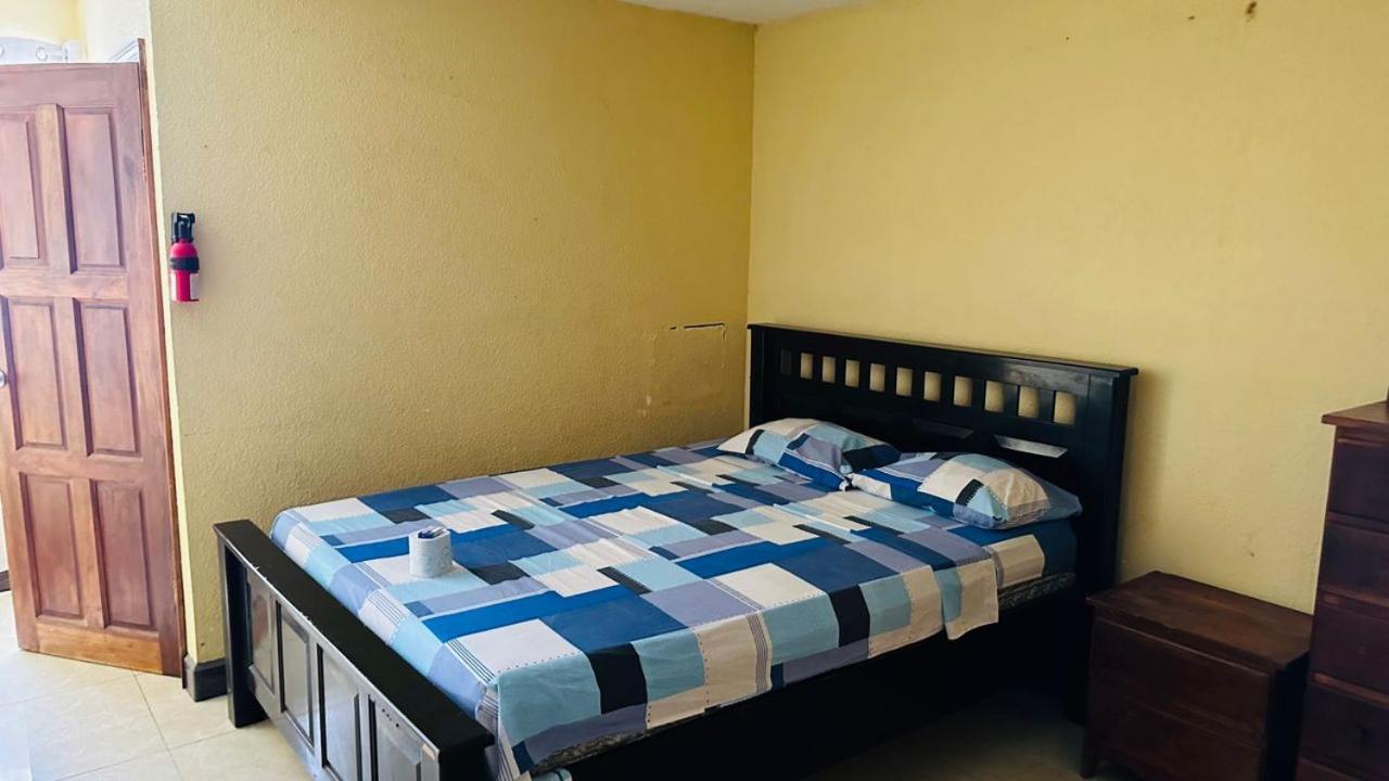 סן פדרו Hotel Central Park מראה חיצוני תמונה